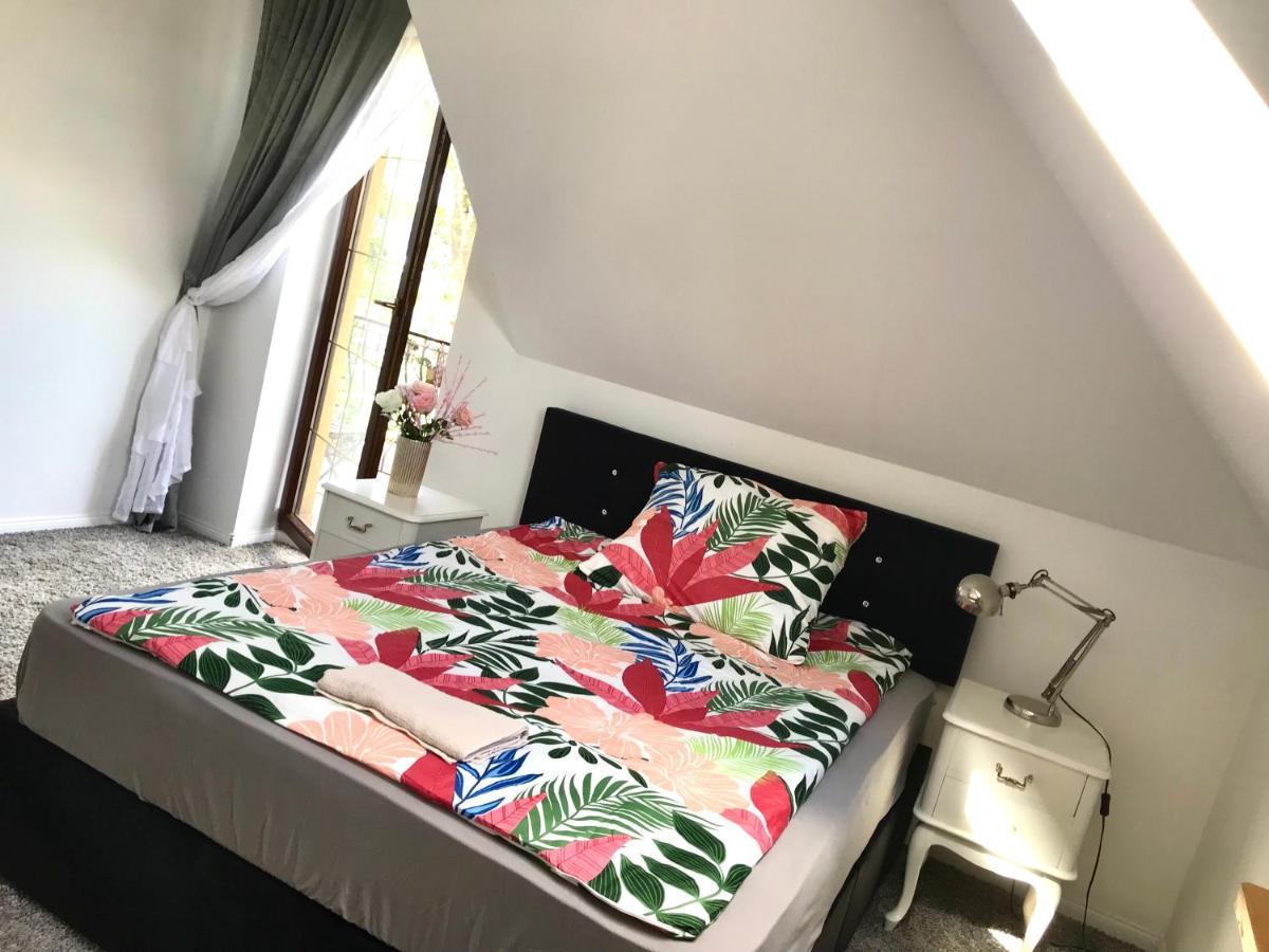 Domowe Pokoje Wilanow Warschau Exterior foto